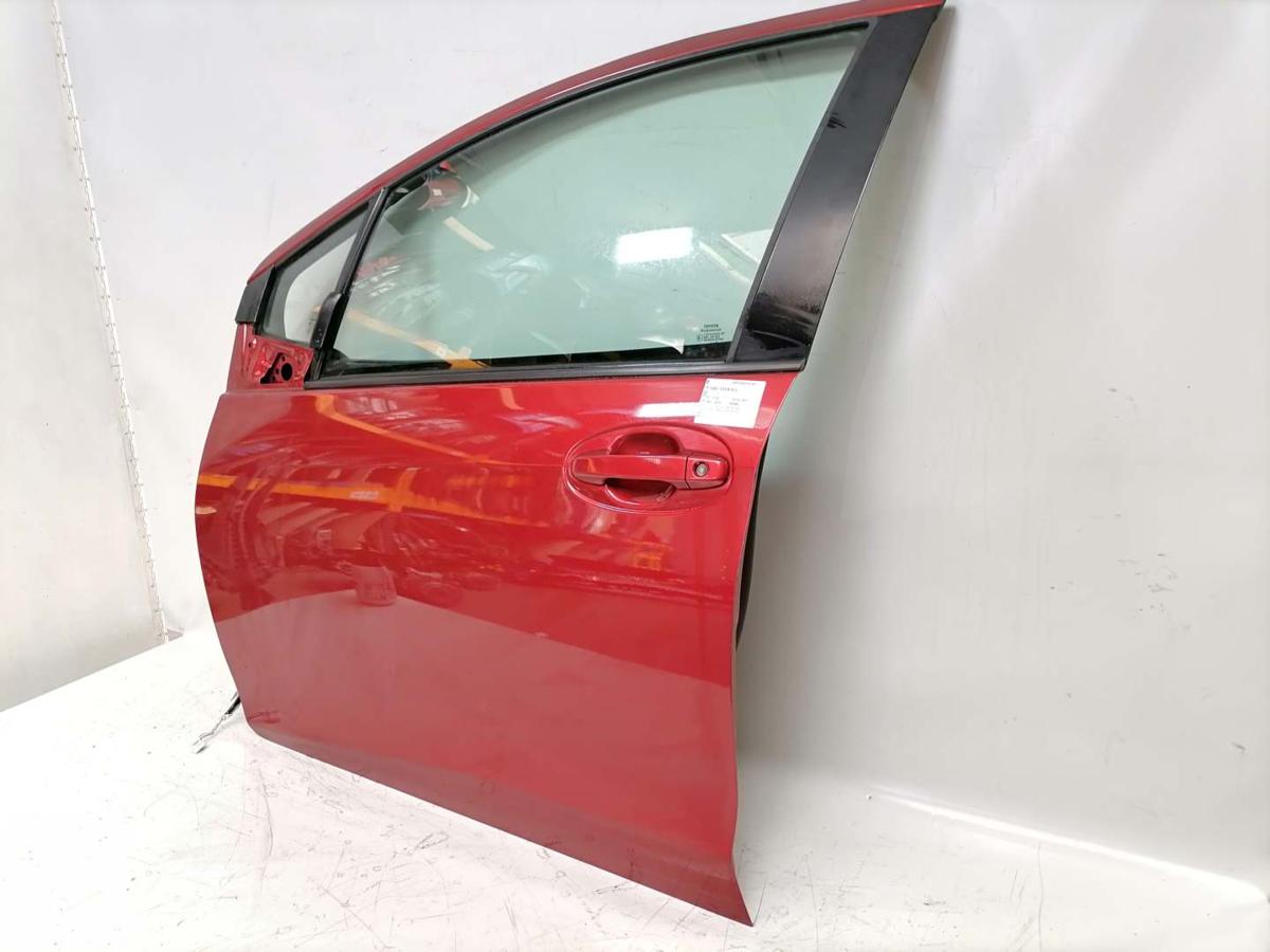 Toyota Yaris XP13 original Tür vorn links 3N8 RED PEARL 5-Türer